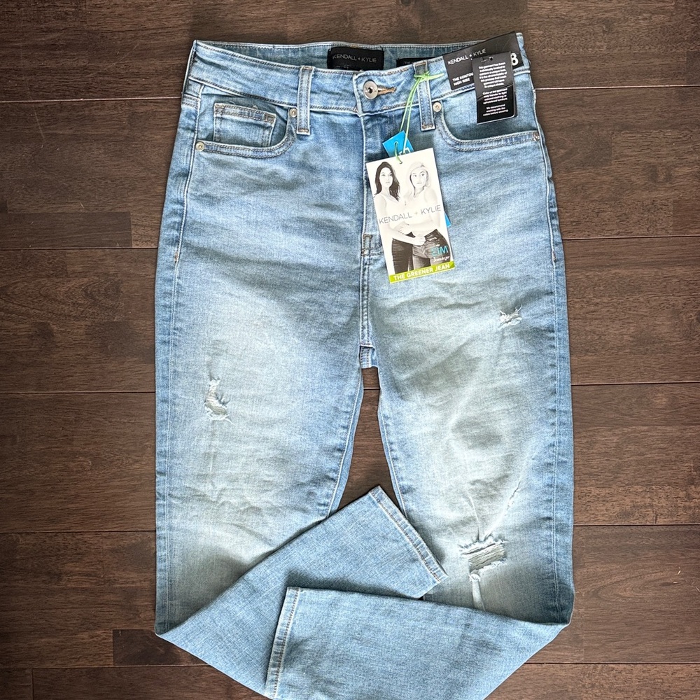 Kendall & Kylie Light Blue Distressed Women’s Jeans